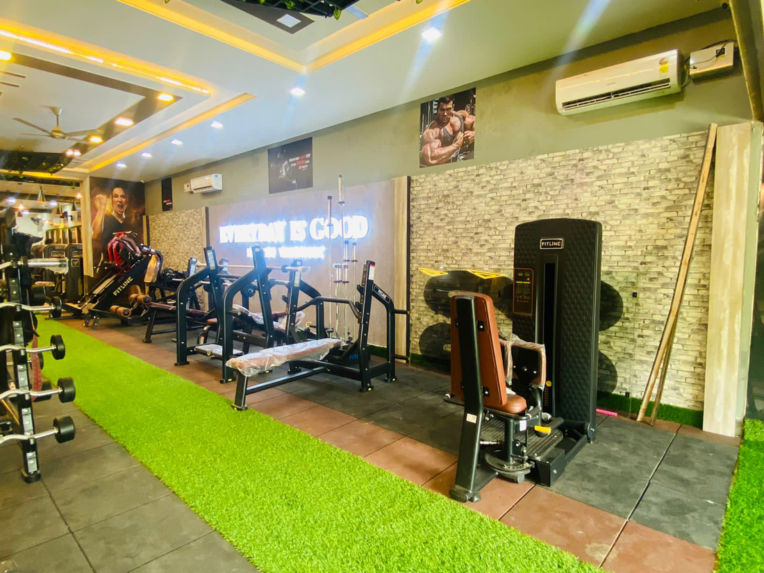 THE MARS THE FITNESS ARENA , BEST GYM IN MATHURA, GYM IN MATHURA